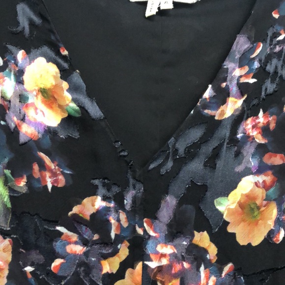 NWT Artelier Nicole Miller Top - Picture 5 of 9